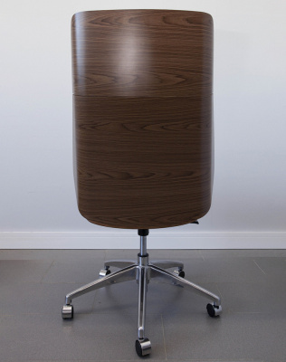 Кресло из натуральной кожи, каркас дерево арт. FX-BC06 - купить в Туле. Цена 34 820.52 руб.
